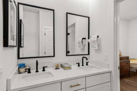 The Warhol - Pet-Friendly Apartment Bentonville Exterior foto