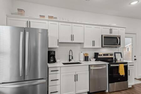 The Warhol - Pet-Friendly Apartment Bentonville Exterior foto