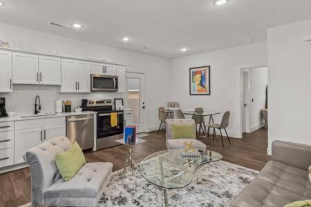 The Warhol - Pet-Friendly Apartment Bentonville Exterior foto